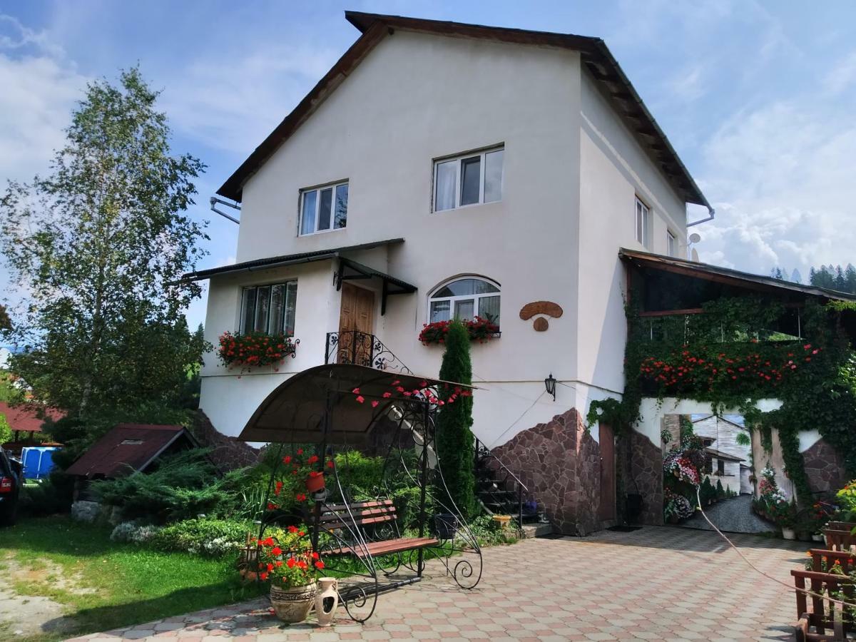 Kvitkovyi Rai 호텔 슬랍스크 외부 사진